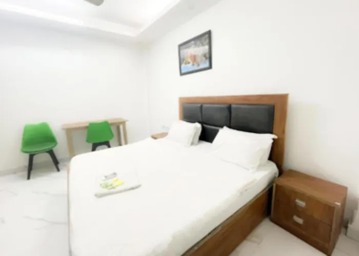 Kerala Home Stay - Near Nizamuddin Railway Station
