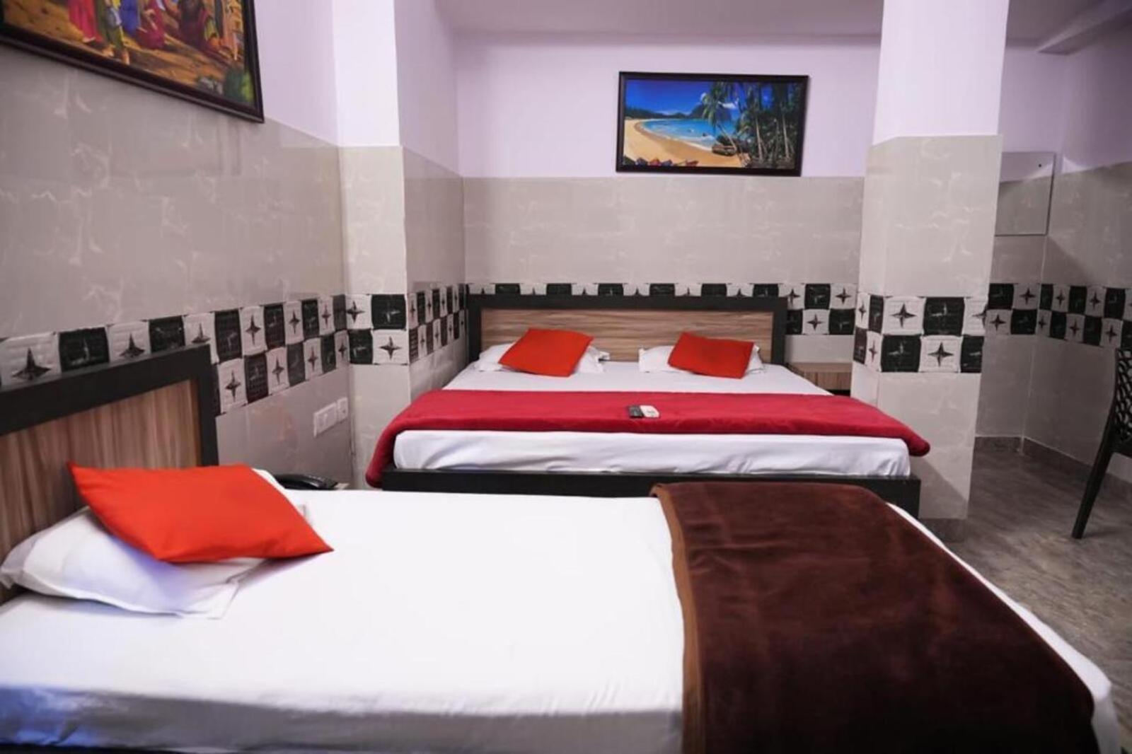 Hotel Surya In - Near Nizamuddin Railway Station 3*